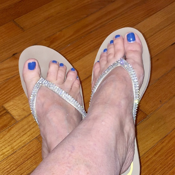 Candie's Platform Wedge Sandals - Picture 2 of 8